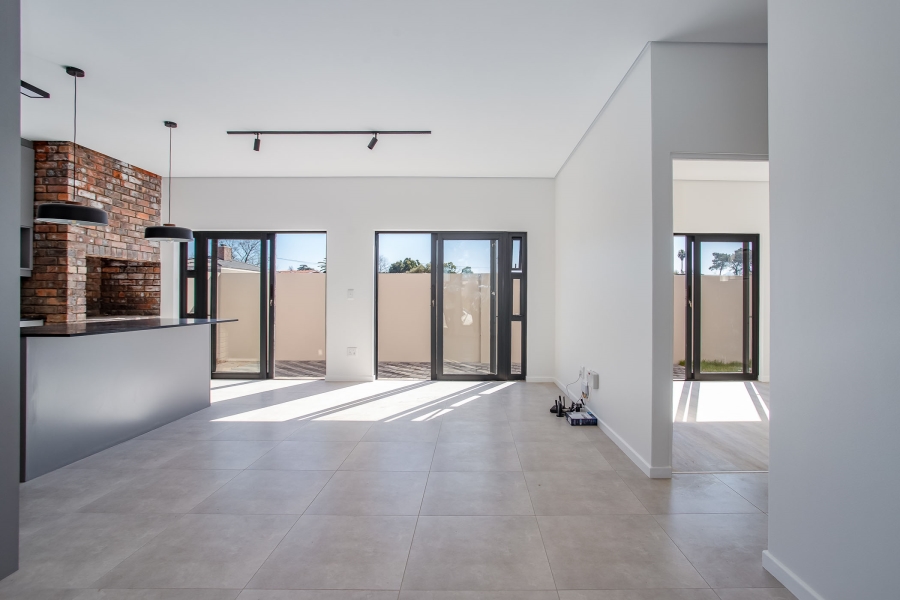 2 Bedroom Property for Sale in Honeydew Country Estate Western Cape